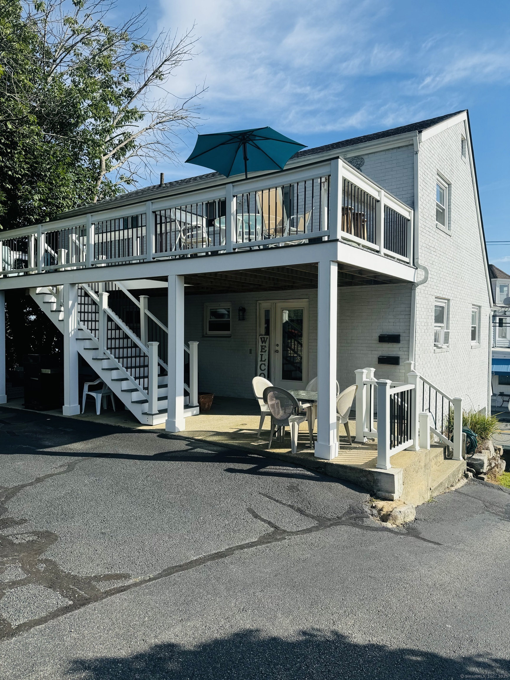Property Photo: 249 Pequot Avenue 1 CT 06320