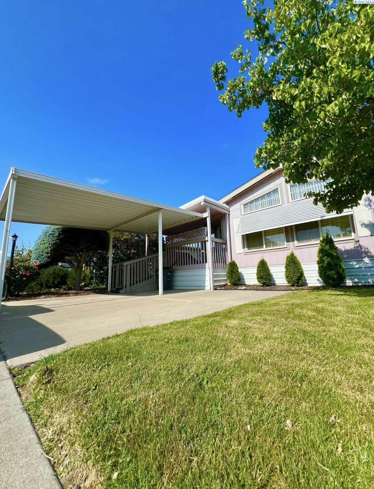 Property Photo: 325 S 5th St #13 WA 98944