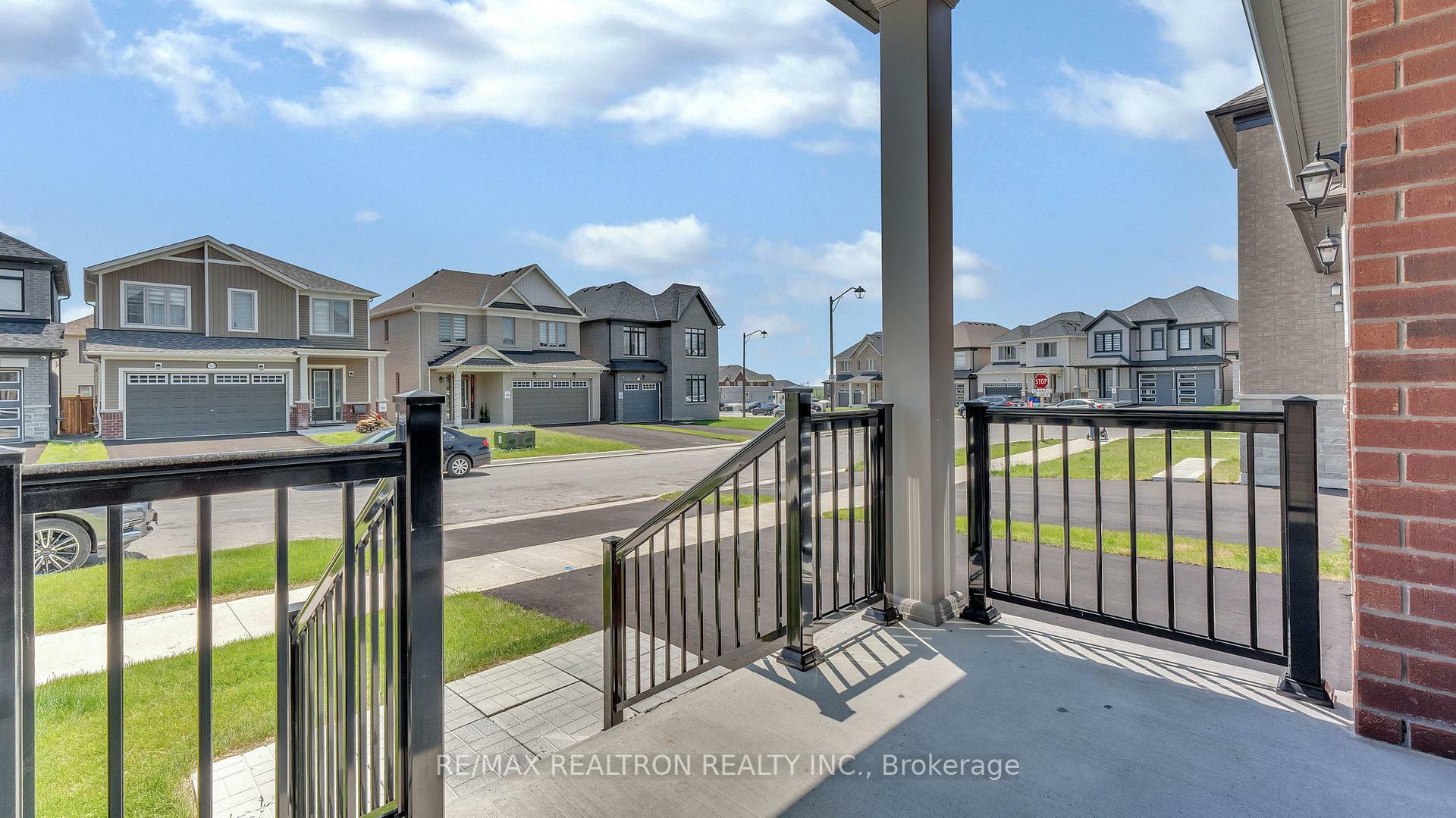 Property Photo: 964 Lockie Drive ON L1L 0S2