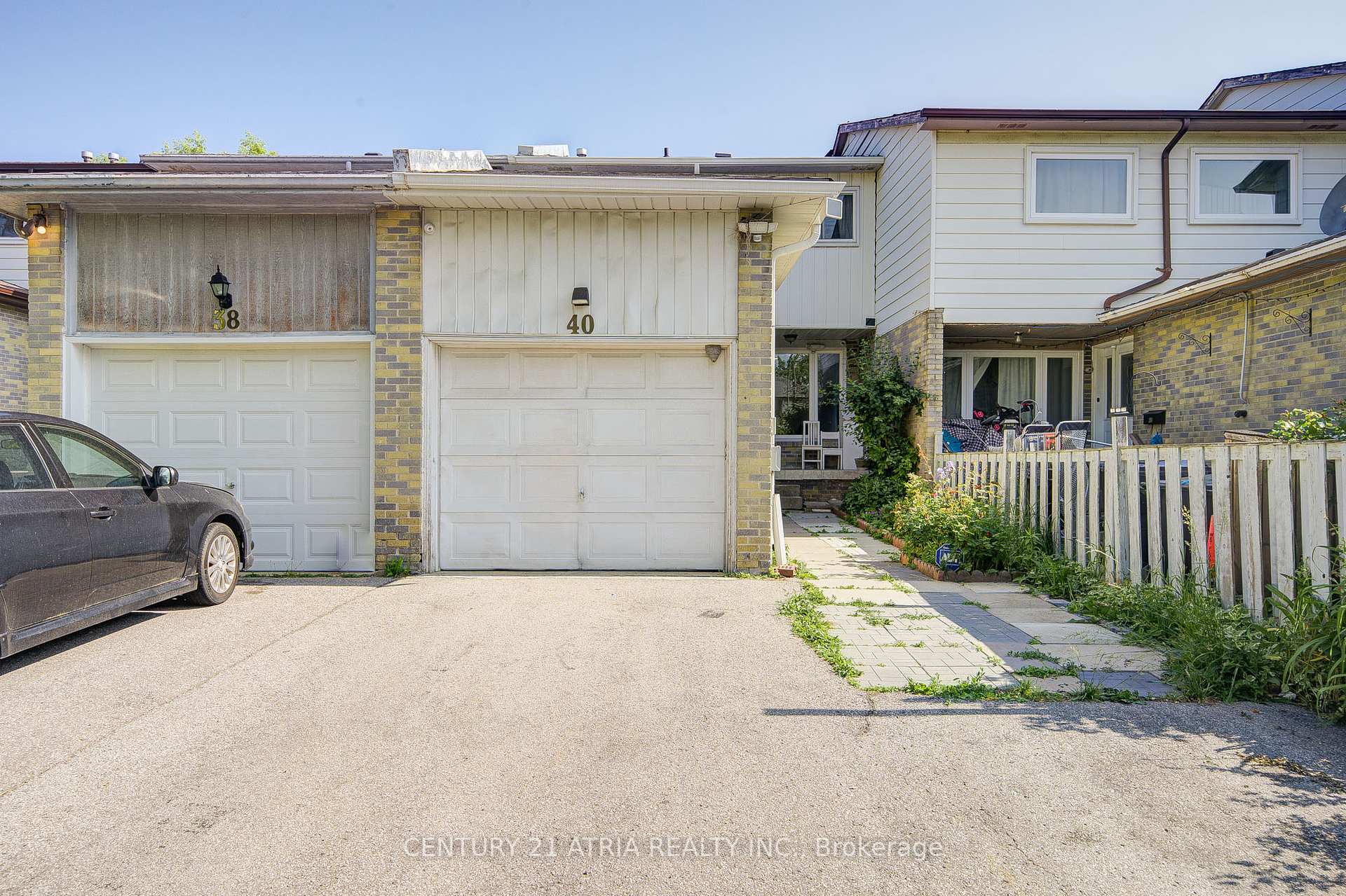 Property Photo:  40 Horseley Hill Drive  ON M1B 1W5 