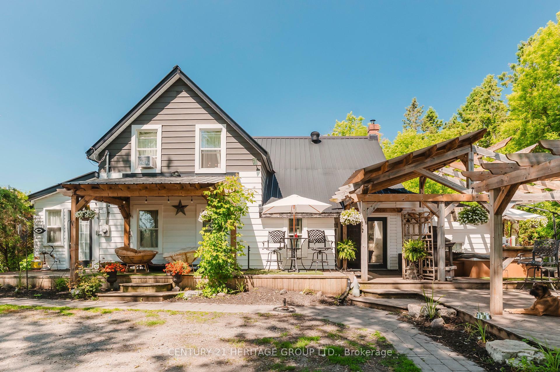 Property Photo:  2090 Hwy 26 N/A On  ON L0L 1Y2 