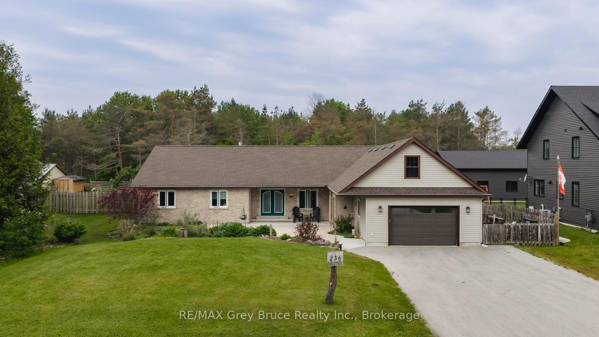 236 Bruce Street  South Bruce Peninsula ON N0H 2T0 photo