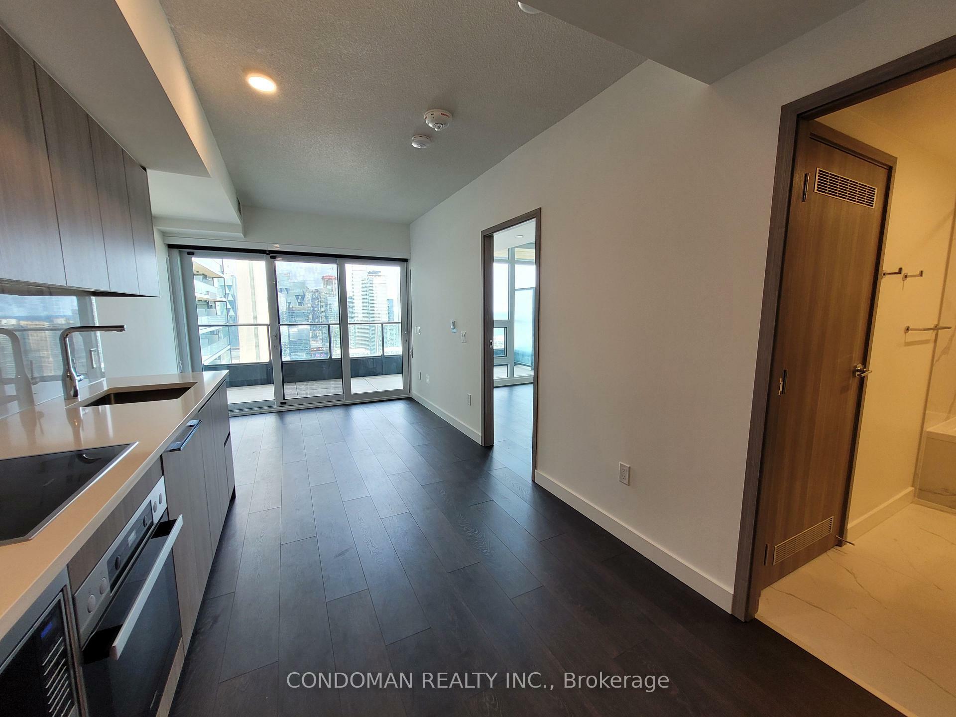 3 Concord Cityplace Way 4607  Toronto ON M5V 0X4 photo