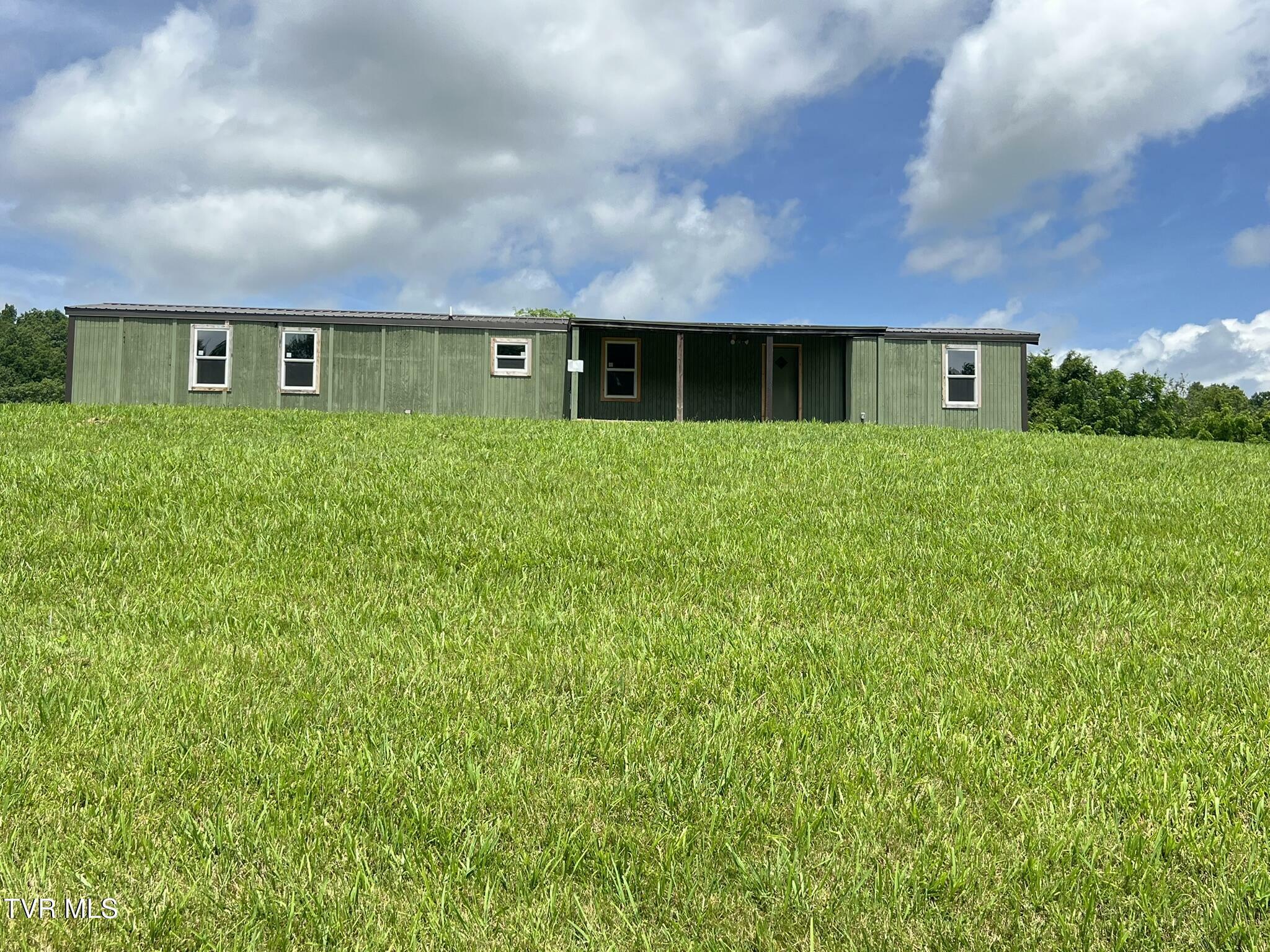 Property Photo: 2960 Poplar Springs Road TN 37743