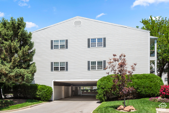 Property Photo: 635 E 4025 S C UT 84107