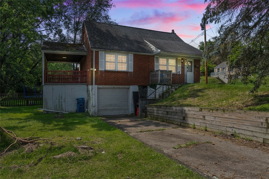 Property Photo: 301 Pennview Drive PA 15235