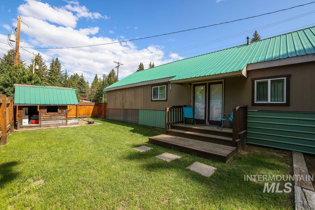Property Photo:  629 Thompson Ave  ID 83638 