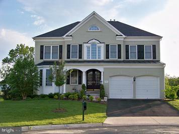 Property Photo: 25697 Hopefield Place VA 20152