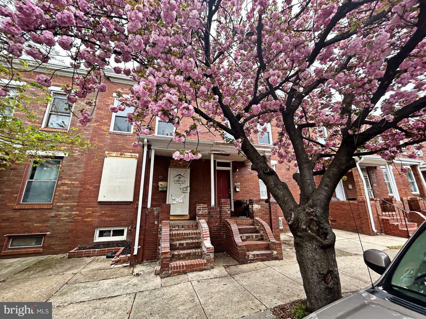 Property Photo: 434 N Clinton Street MD 21224