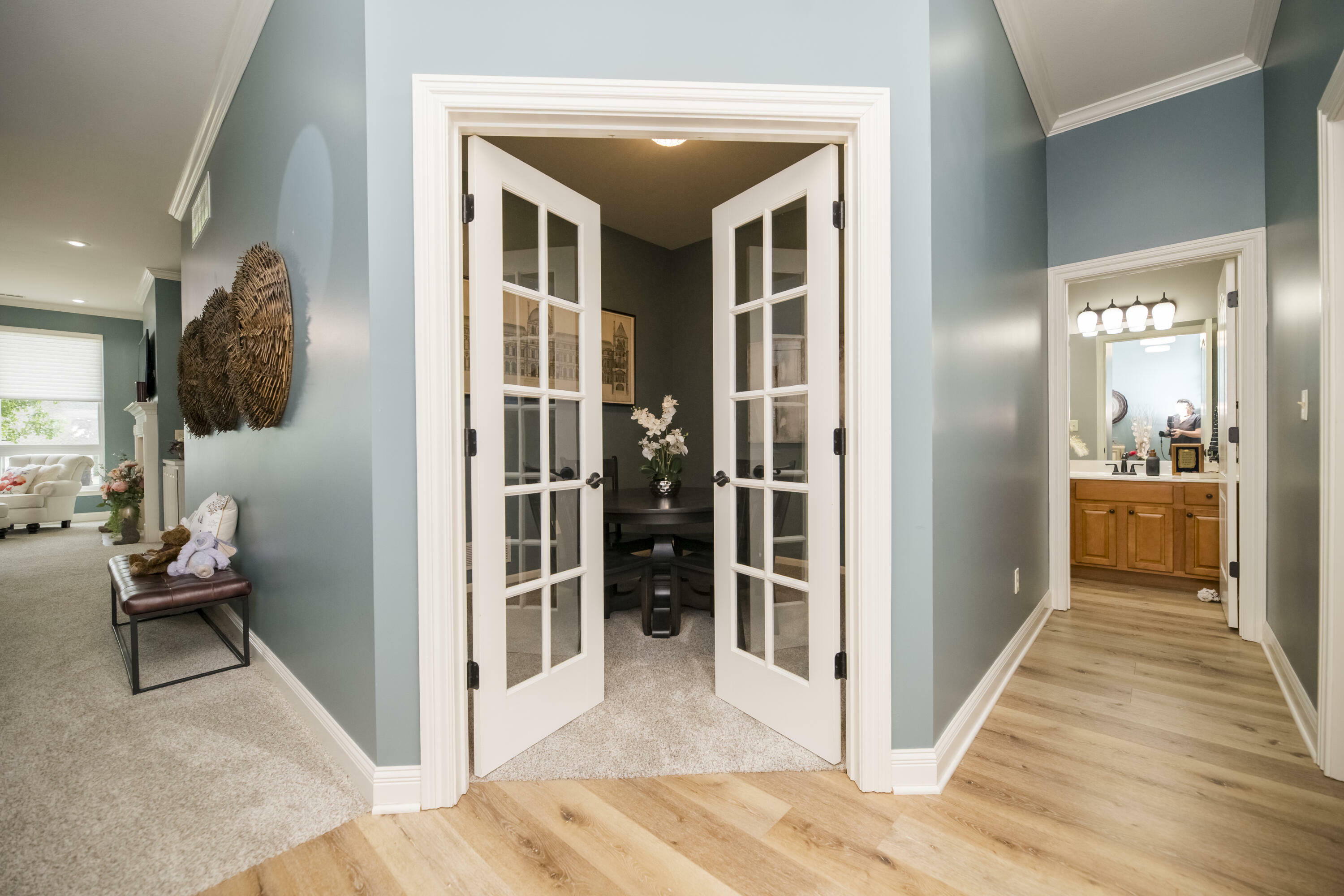 Property Photo: 3903 Ivanhoe Blvd MO 65203