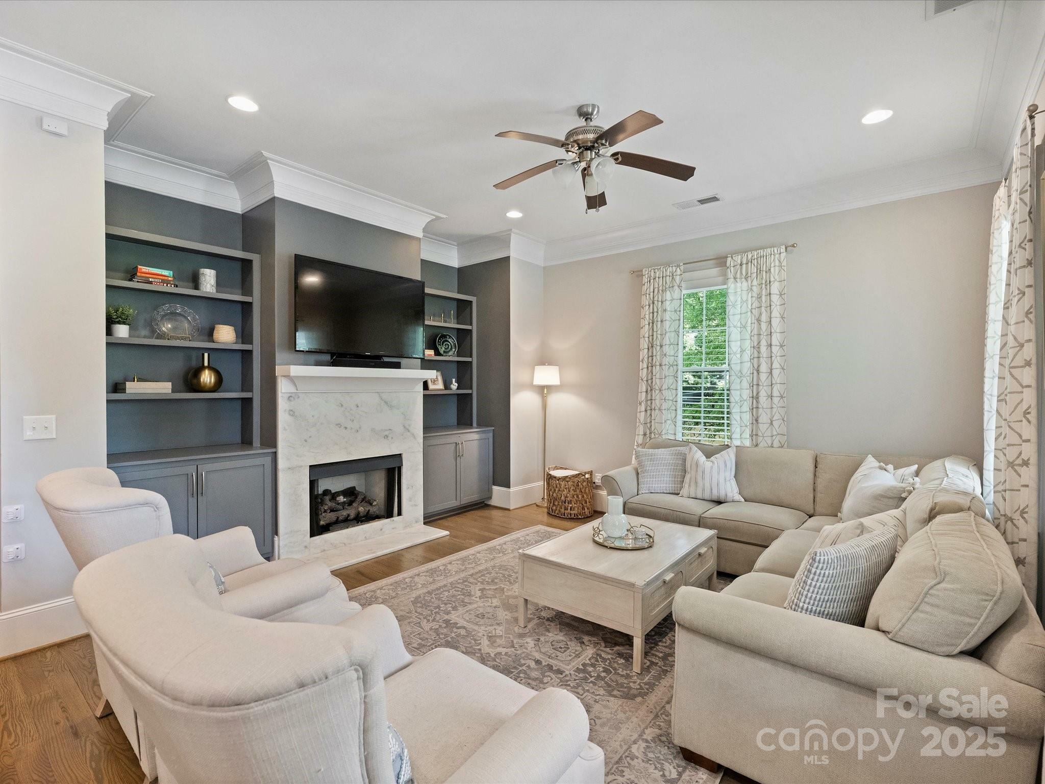 Property Photo: 1325 Kennon Street NC 28205