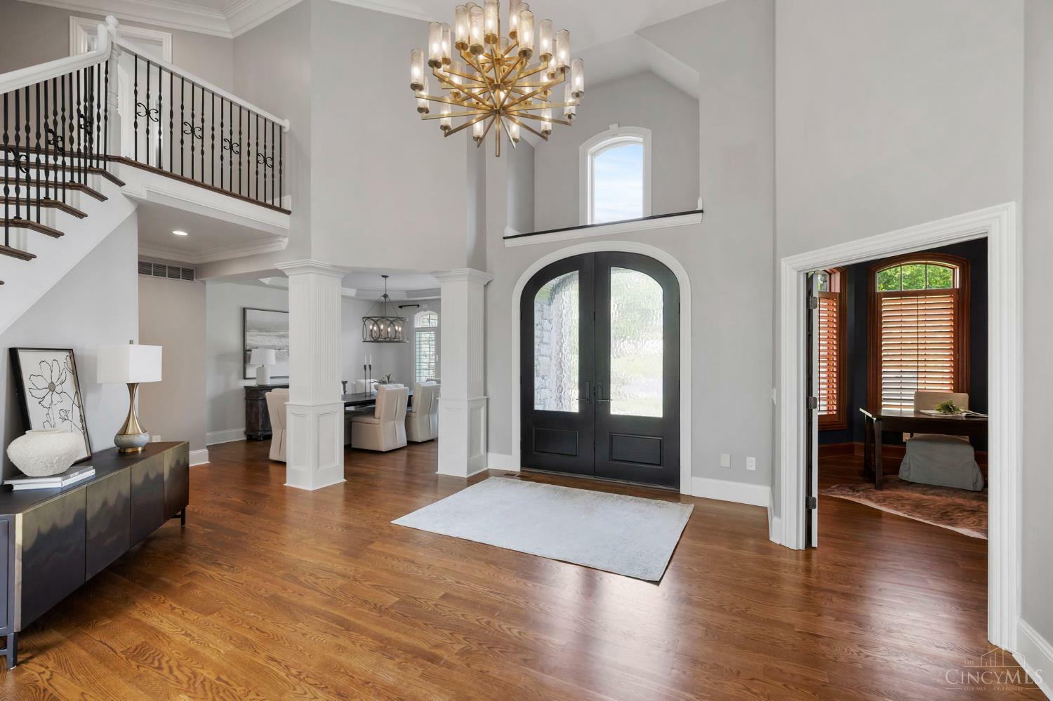 Property Photo: 9317 E Kemper Road OH 45140