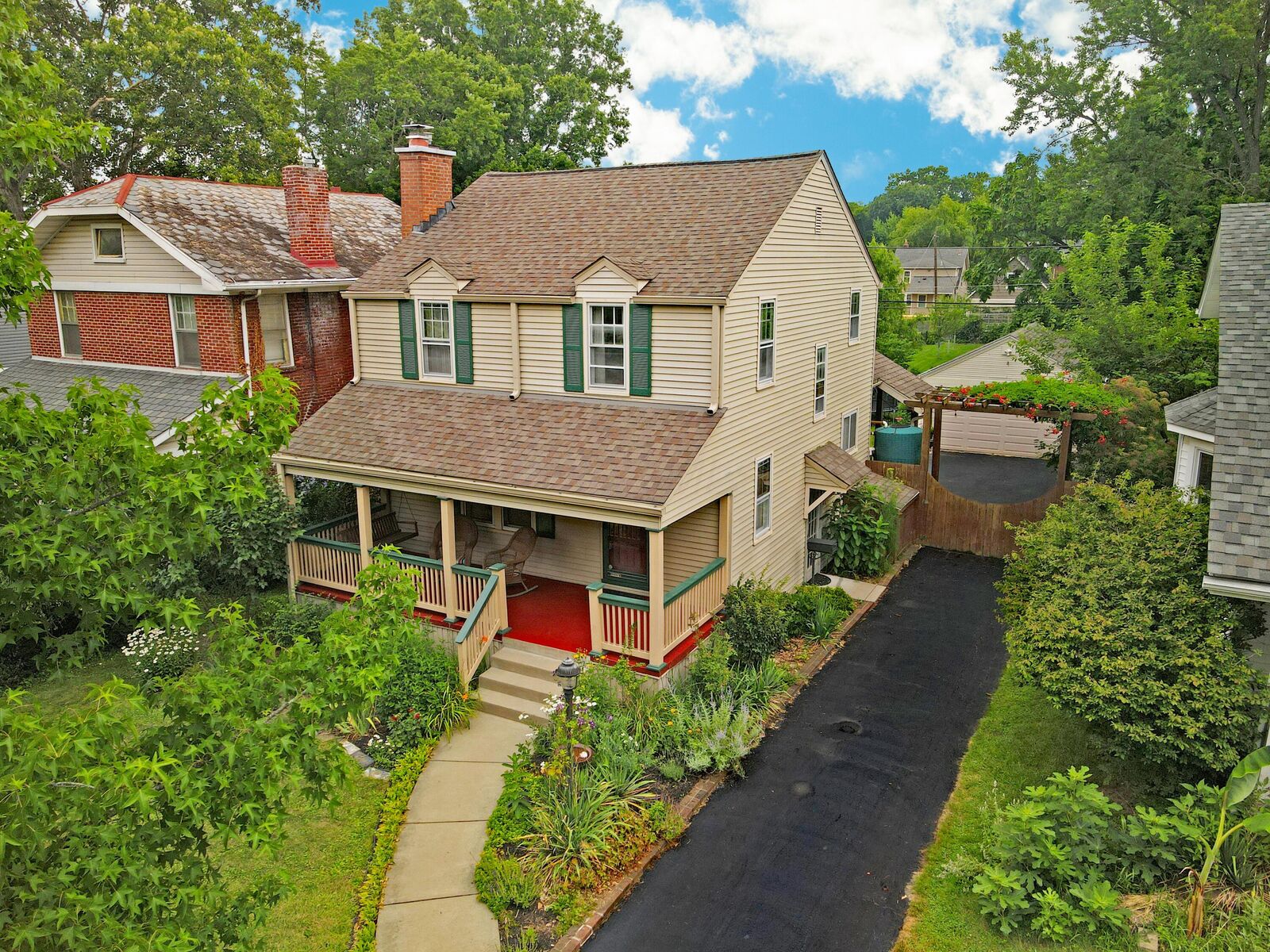 Property Photo:  214 Blenheim Road  OH 43214 
