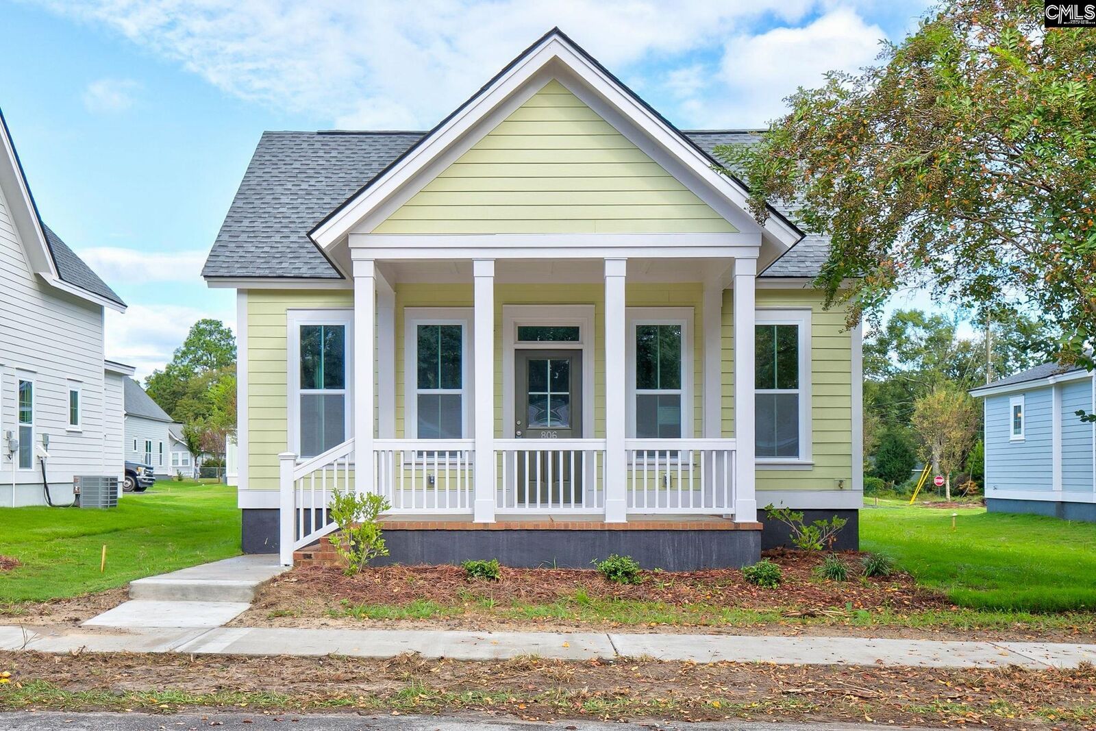 Property Photo:  806 Lexington  SC 29033 