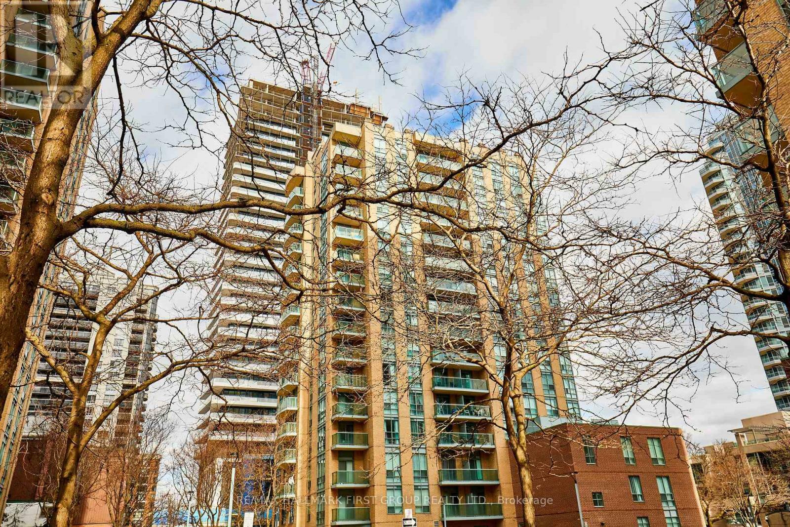 Photo de la propriété: 28 Olive Avenue 612 ON M2N 7E6