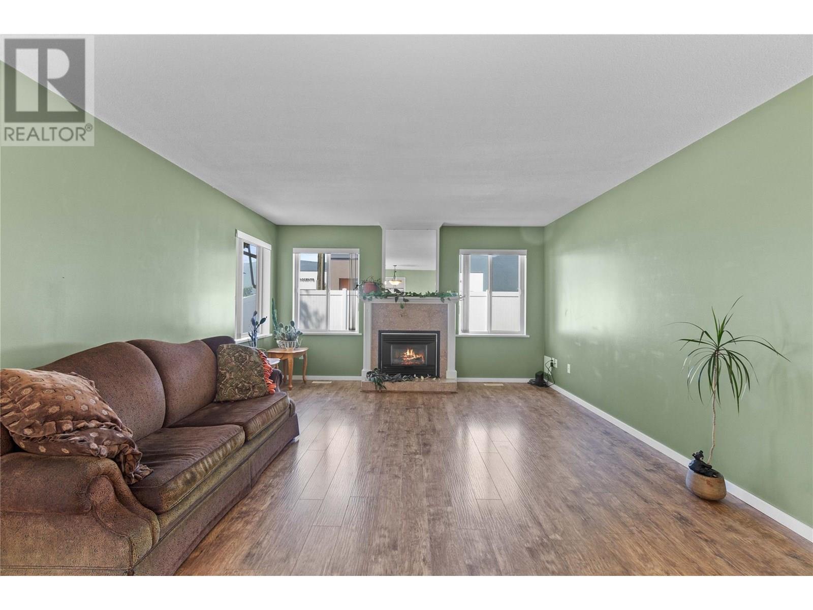 Property Photo: 900 5 Avenue Southwest 121 BC V1E 1L2