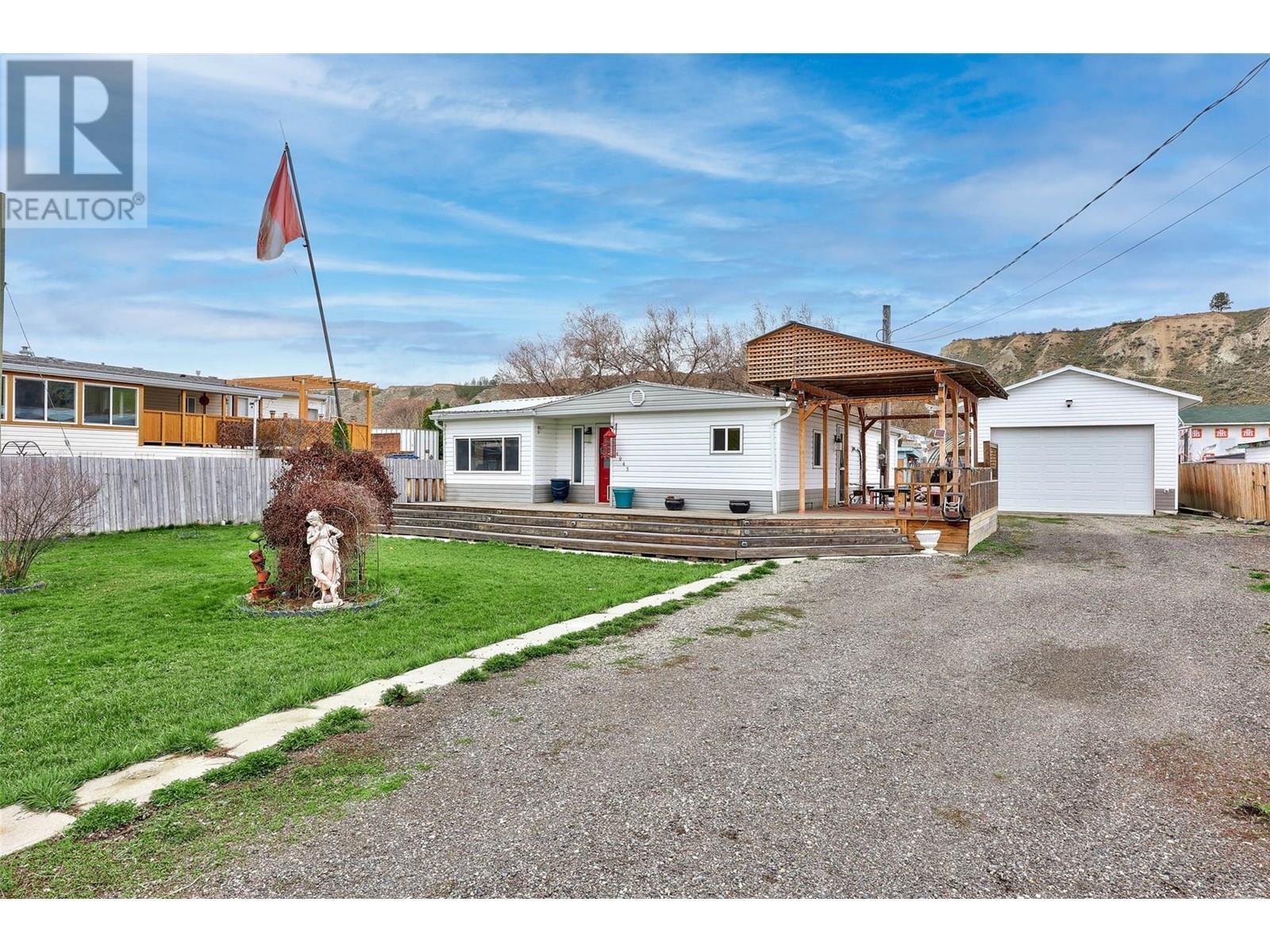 Property Photo: 4945 Anker Road BC V0E 2P0