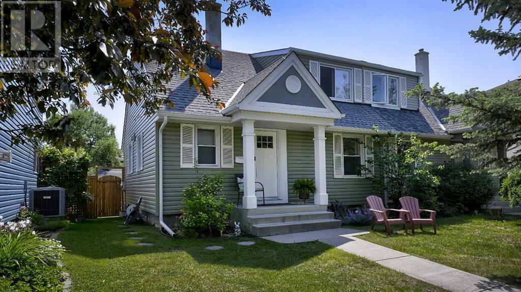 Property Photo: 115 Amiens Crescent Southwest AB T2T 6E7