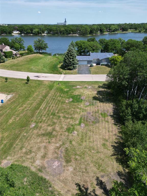 Property Photo:  569 Lakeshore Drive  MB R0K 1G0 