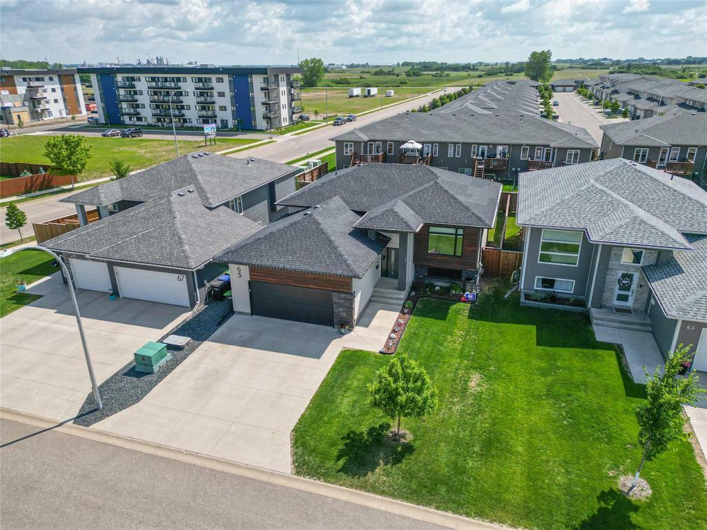 Property Photo: 65 Hedin Crescent MB R7A 7W3