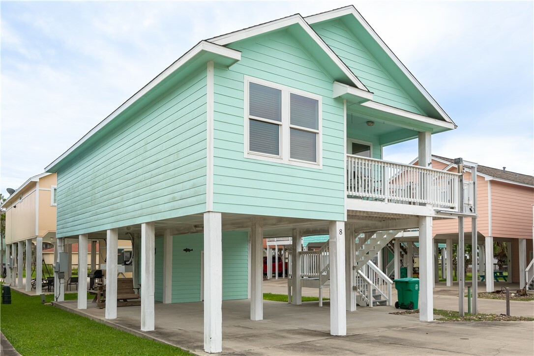 Property Photo: 1549 S Commercial Street 8 TX 78336