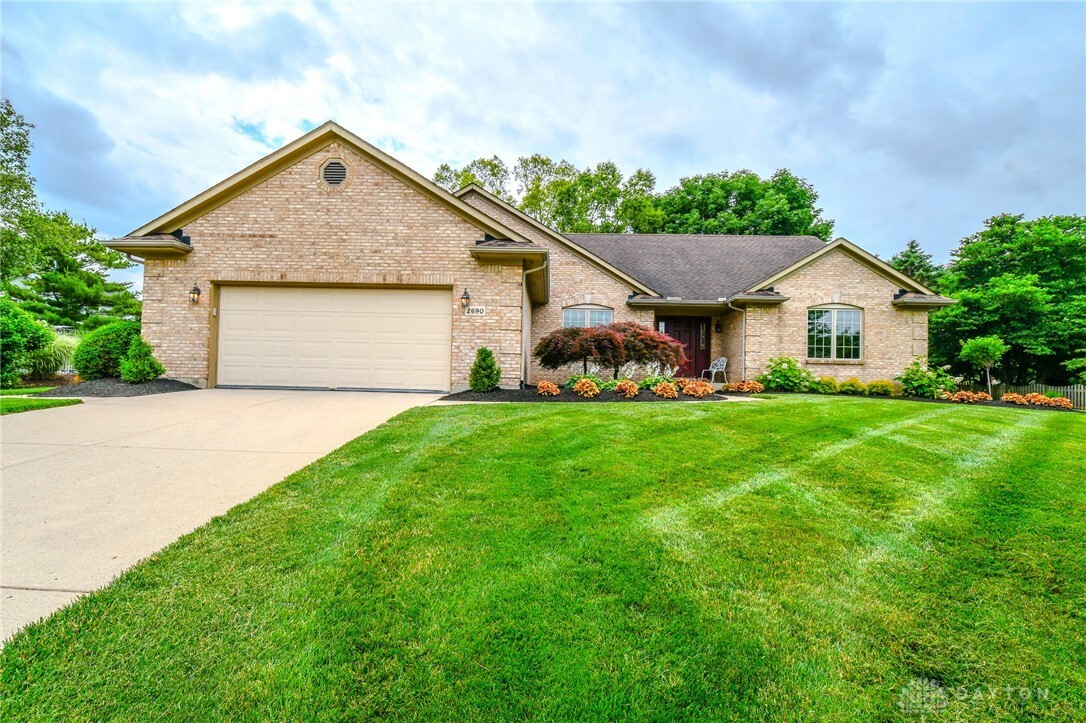 Property Photo:  2690 Langtree Lane  OH 45458 