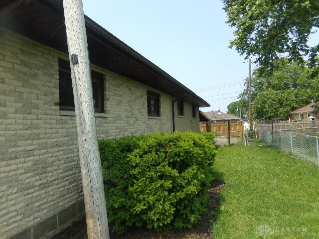 Property Photo:  4849 Ashley Drive  OH 45503 