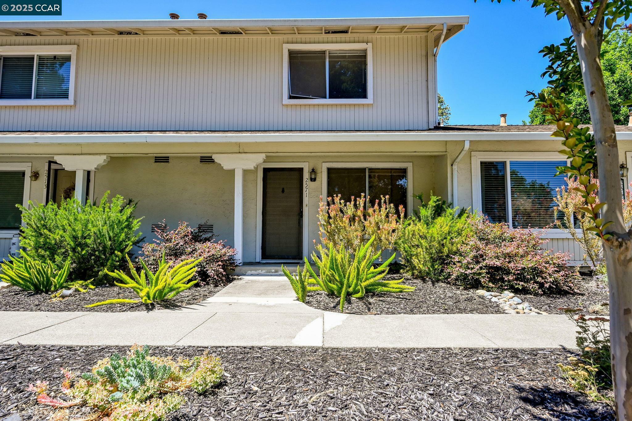 Property Photo: 2571 Twin Creeks Dr CA 94583