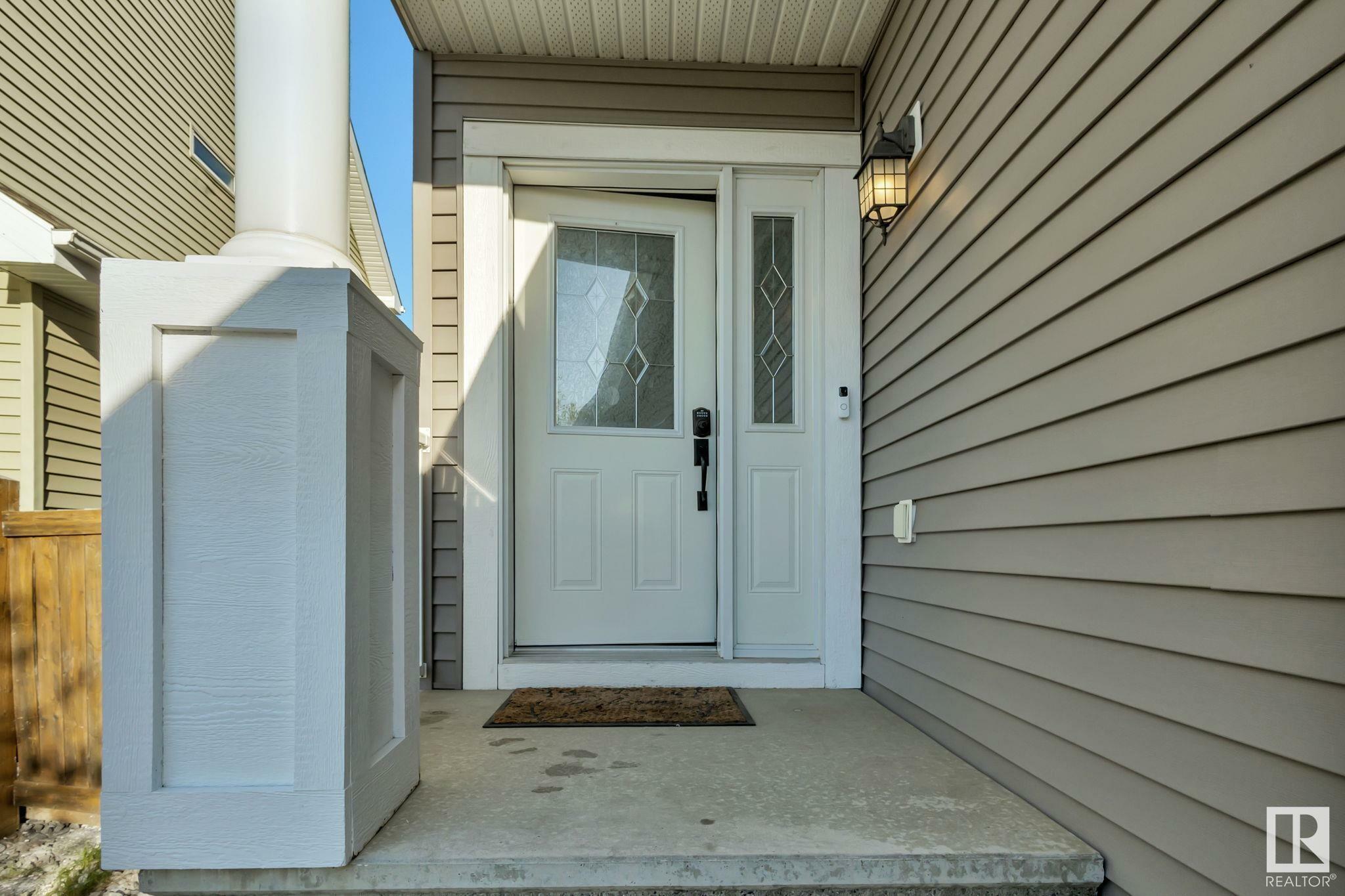 Photo de la propriété: 1315 72 Street SW AB T6X 0H2