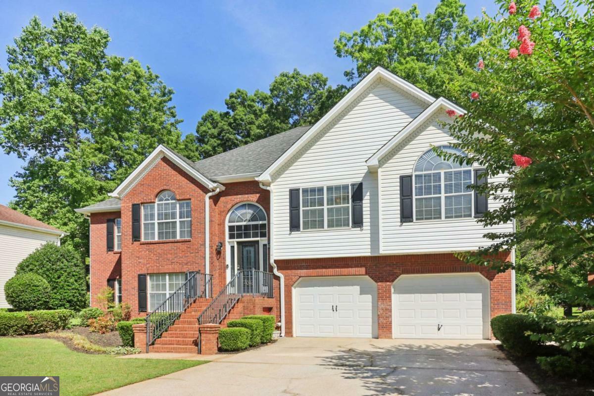 Property Photo: 4046 Water Hole Court GA 30135
