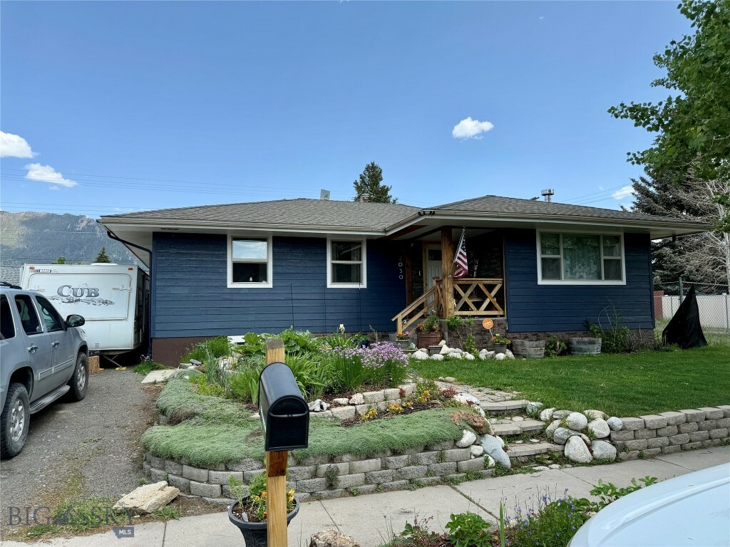 2030 Adams Avenue  Butte MT 59701 photo