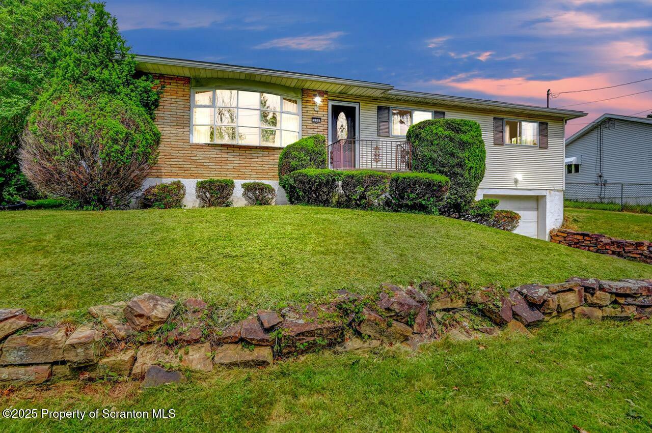 Property Photo: 226 Linda Lane PA 18504