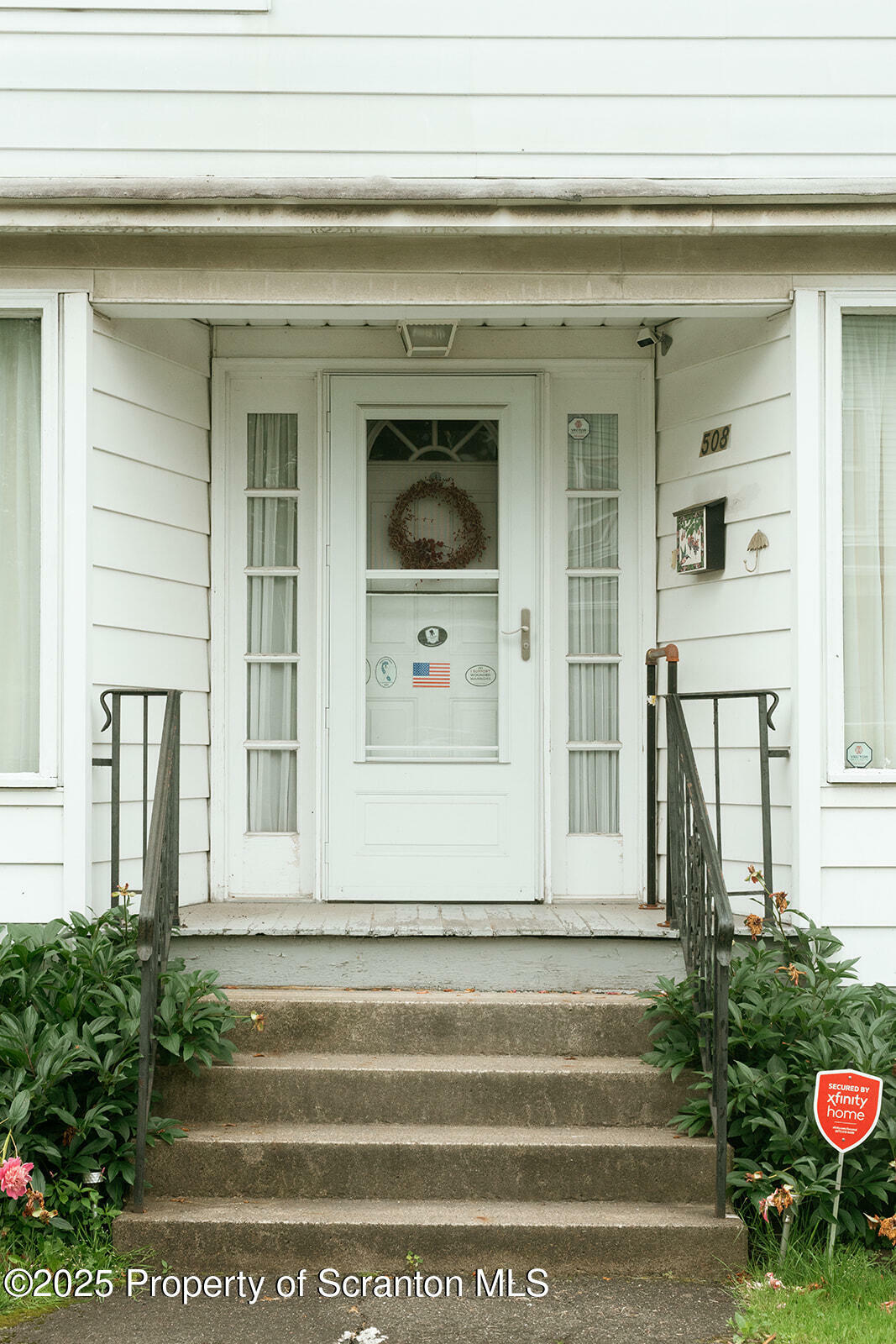Property Photo: 508 Electric Street PA 18509