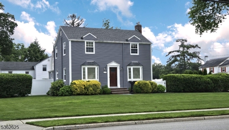 Property Photo:  306 Boulevard  NJ 07444 