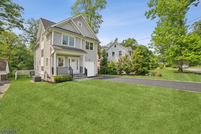 151 Center Ave  Chatham Boro NJ 07928 photo