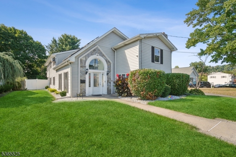 51 Greenbrook Rd  Middlesex Boro NJ 08846 photo