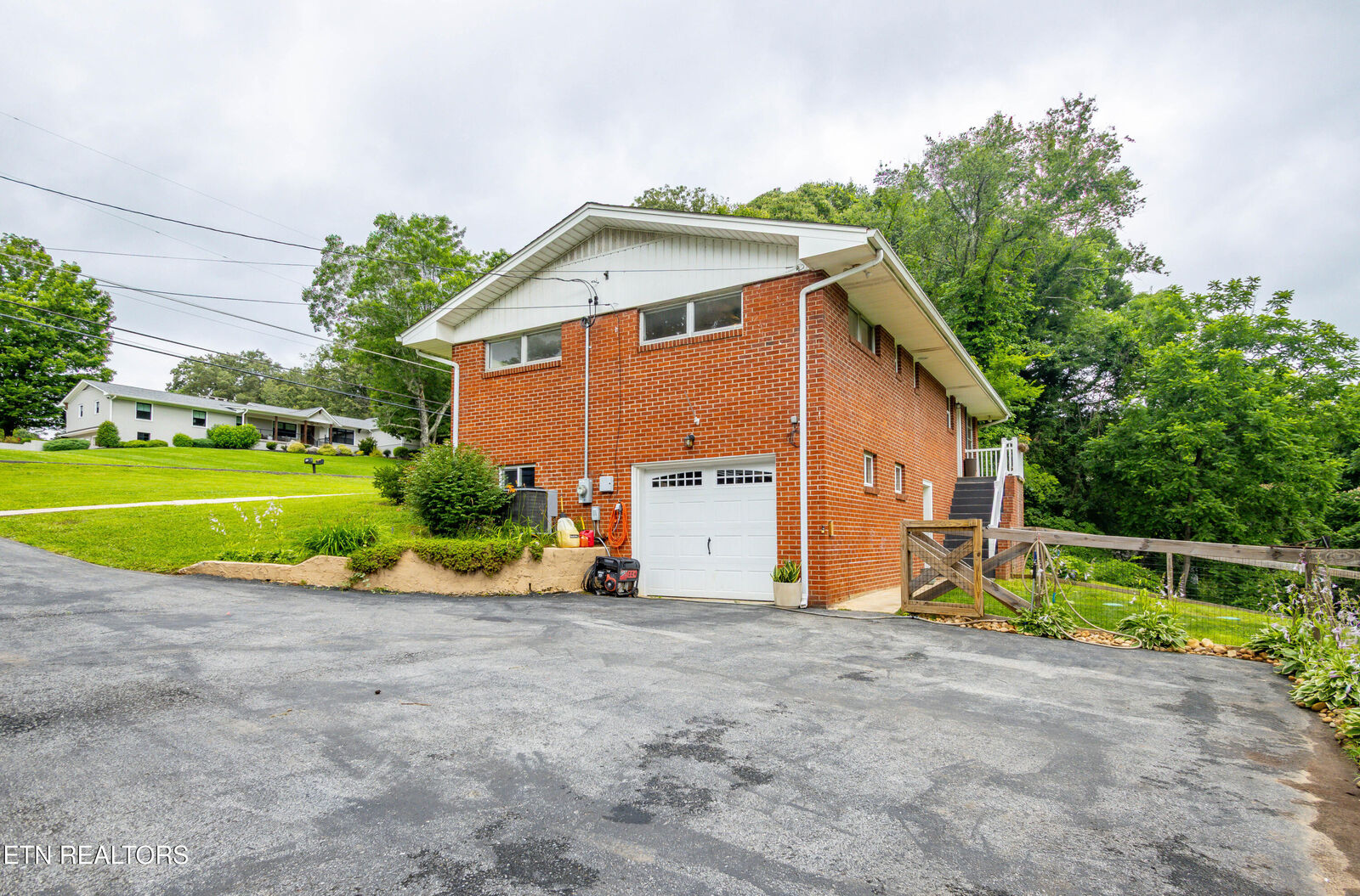 Property Photo:  7908 Collier Rd  TN 37849 