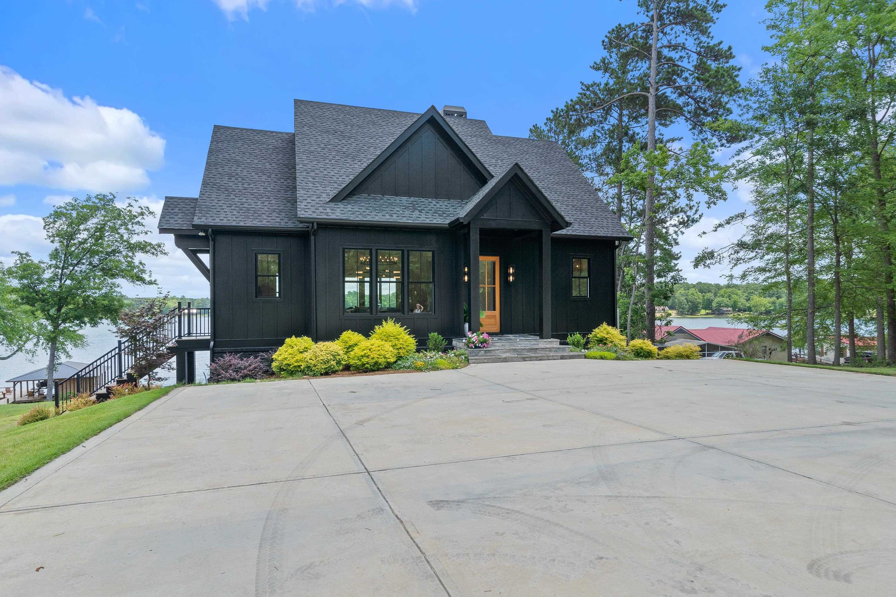 Property Photo: 156 Dogwood Drive GA 31061