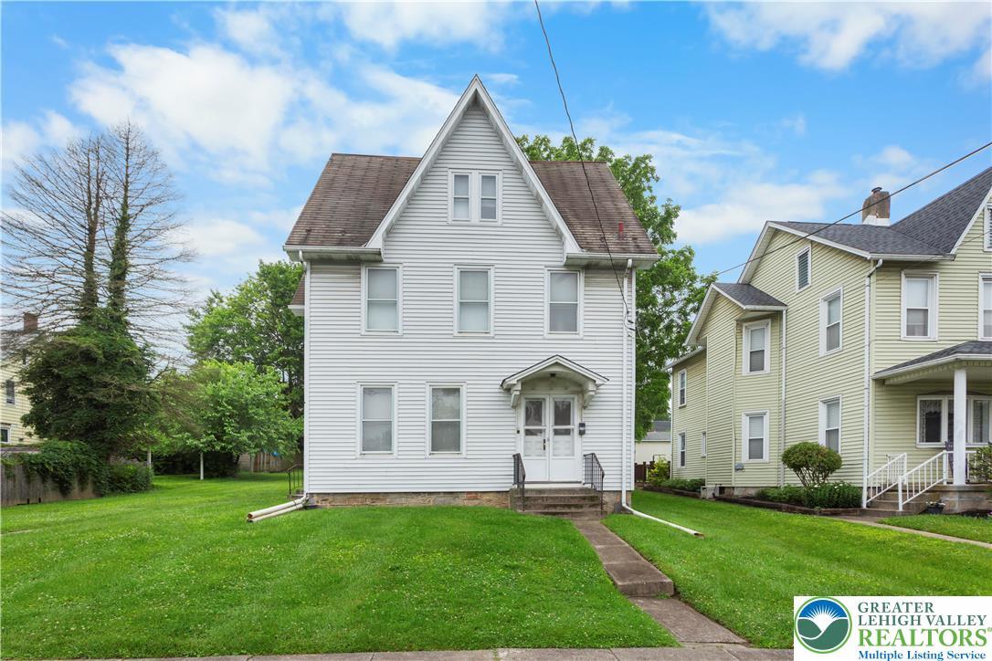 Property Photo: 170 S Whitfield Street PA 18064