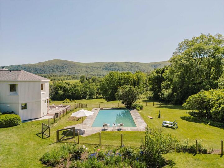 Property Photo: 1114 County Route 3 NY 12502