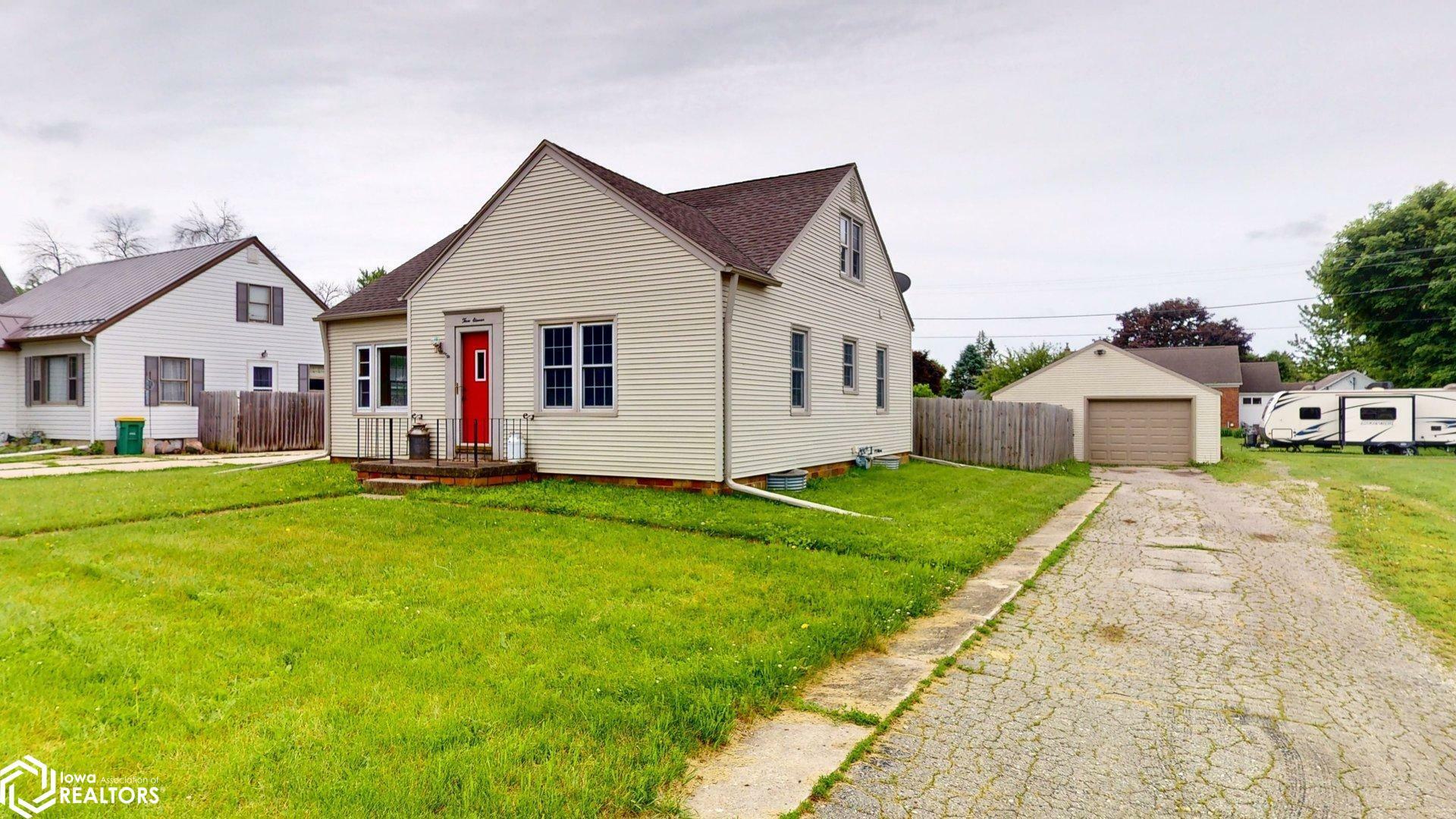 Property Photo: 311 W Walnut Street IA 50456