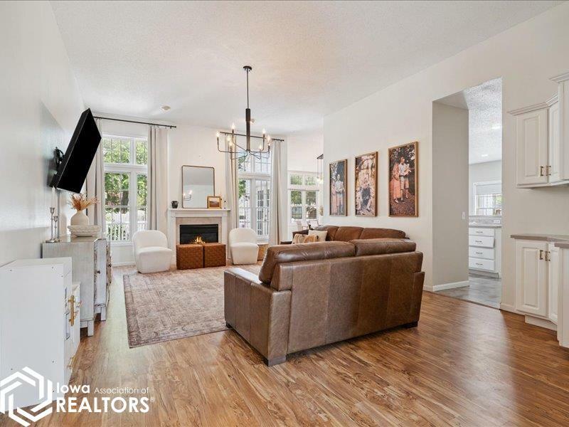 Property Photo: 2318 S 4th Street IA 52601