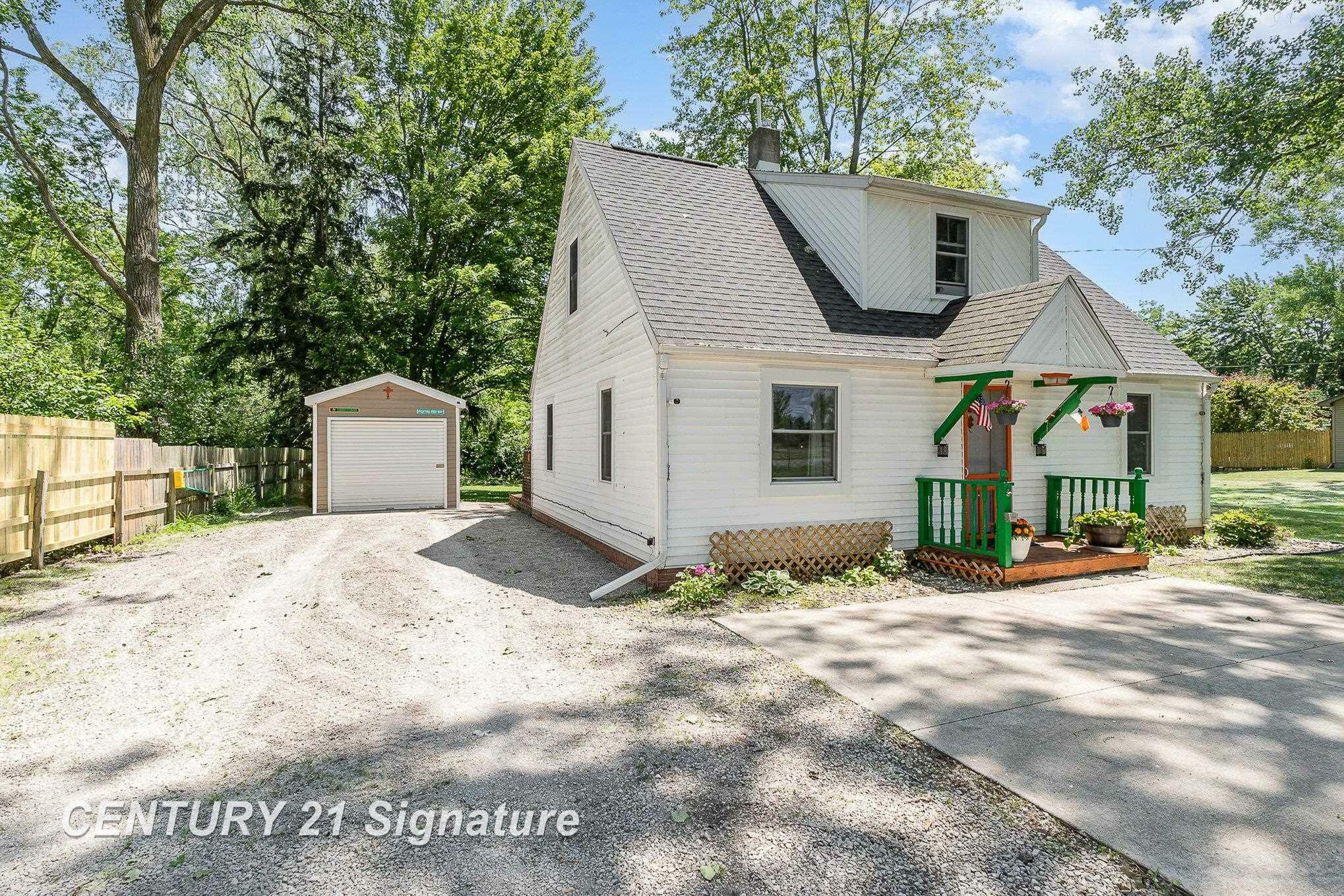 Property Photo: 5430 N Center Road MI 48604