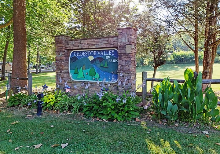 Property Photo: 185 Choestoe Valley Circle GA 30512