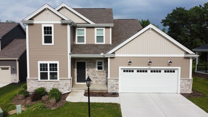 310 Paradise Ct  Hartland WI 53029 photo