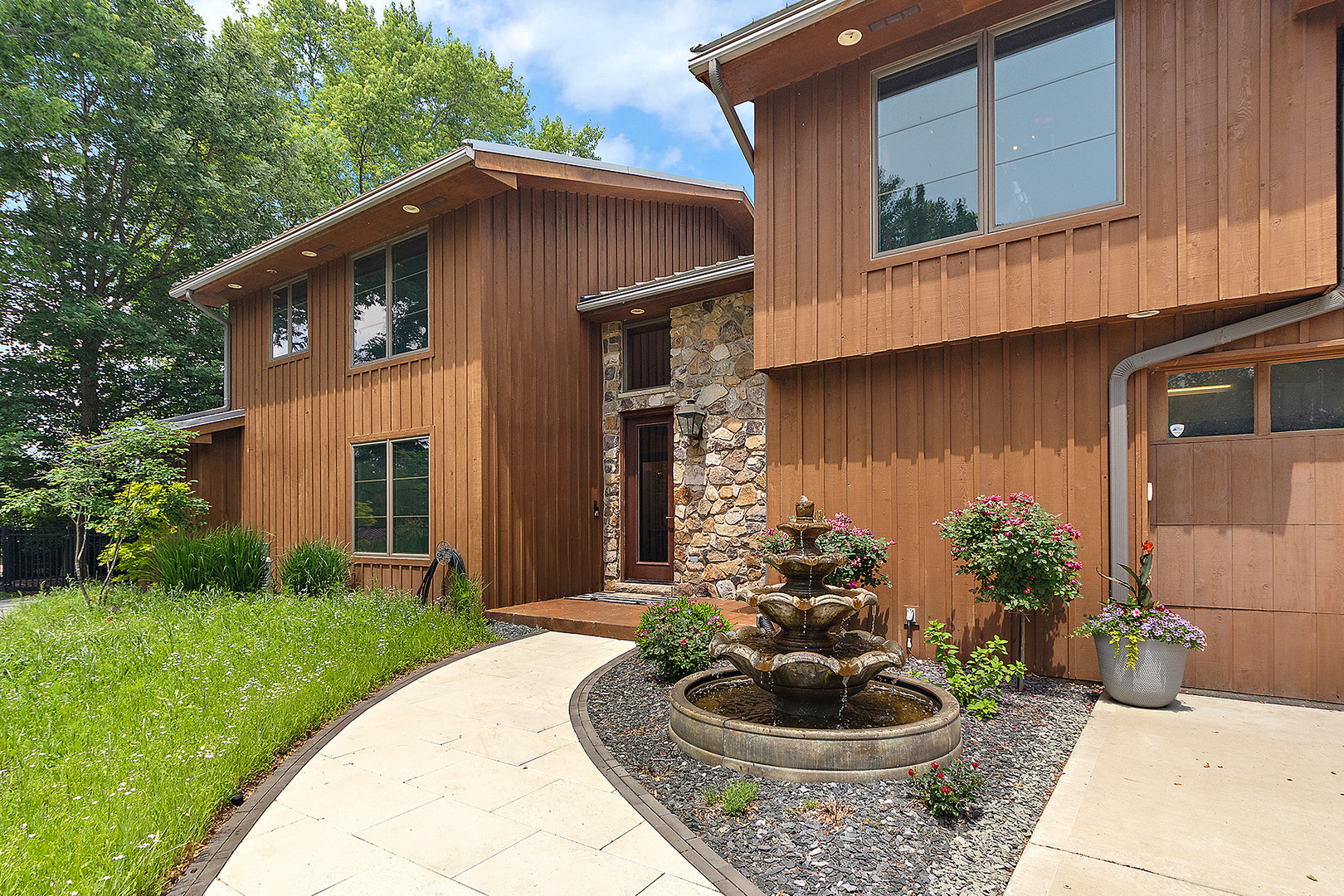 Property Photo: 2500 Wahoo Court IL 60450