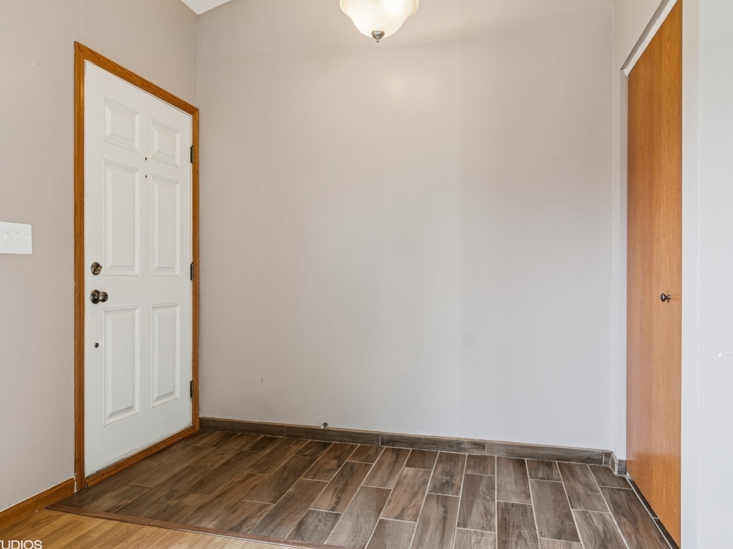 Property Photo: 722 Eberly Court IL 60545
