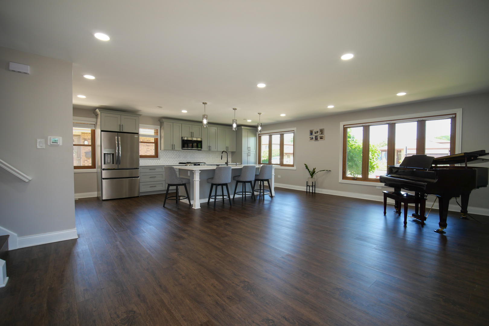 Property Photo: 3923 W 101st Place IL 60655