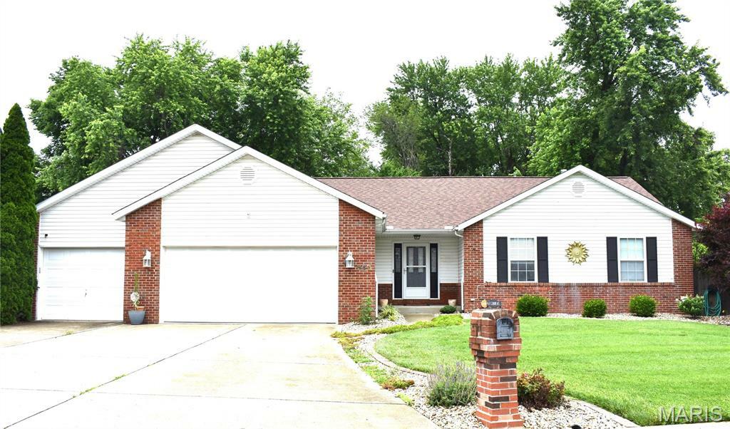 Property Photo: 963 Clemson Avenue IL 62208