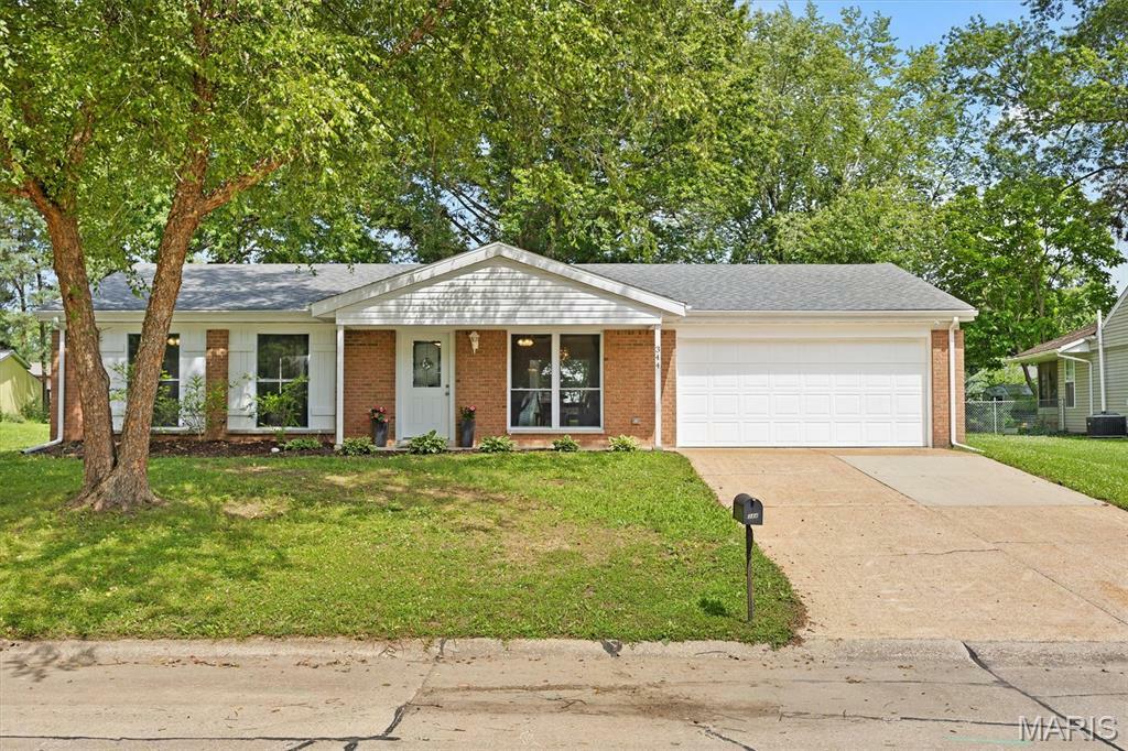 Property Photo: 344 Roanoke Drive IL 62221